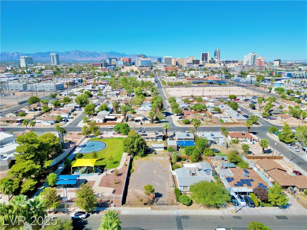 414 South 16th Street, Las Vegas, NV 89101 — photo 1