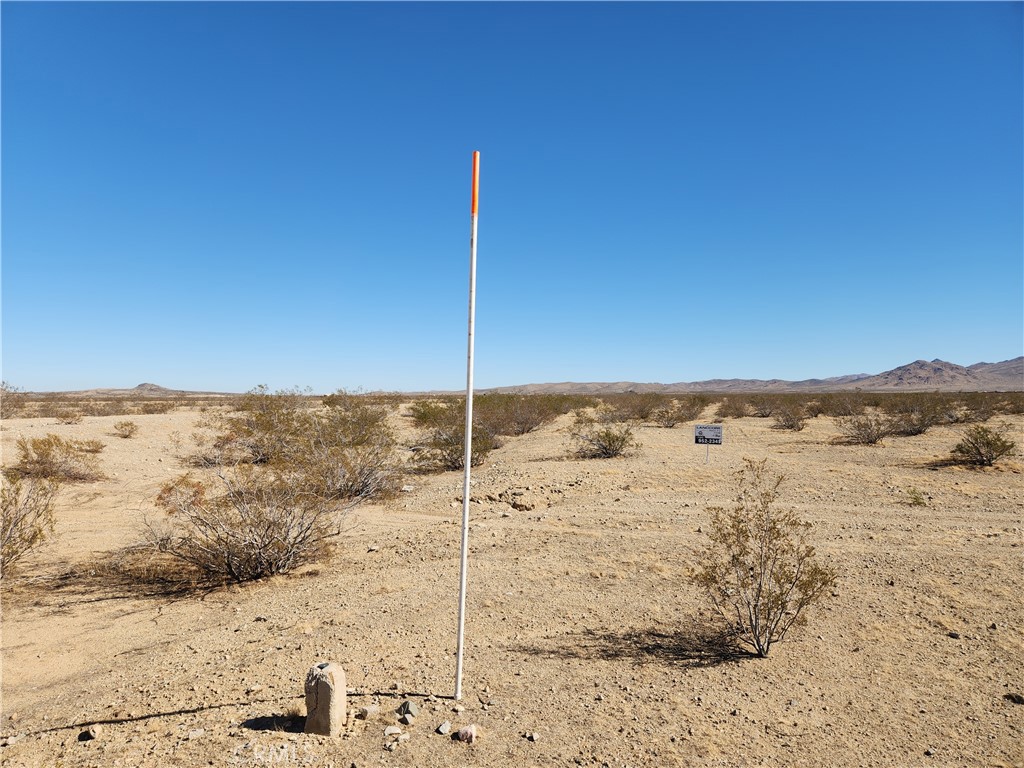 33 Panamint Trail, Helendale, CA 92342 — photo 1