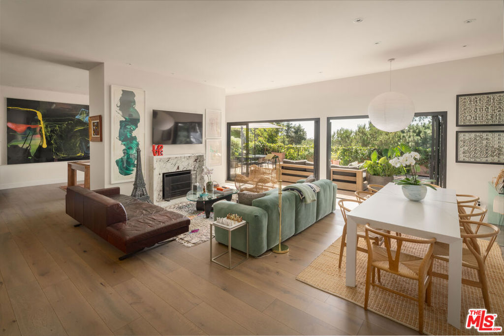 391 N Saltair Avenue, Los Angeles, CA 90049 — photo 1