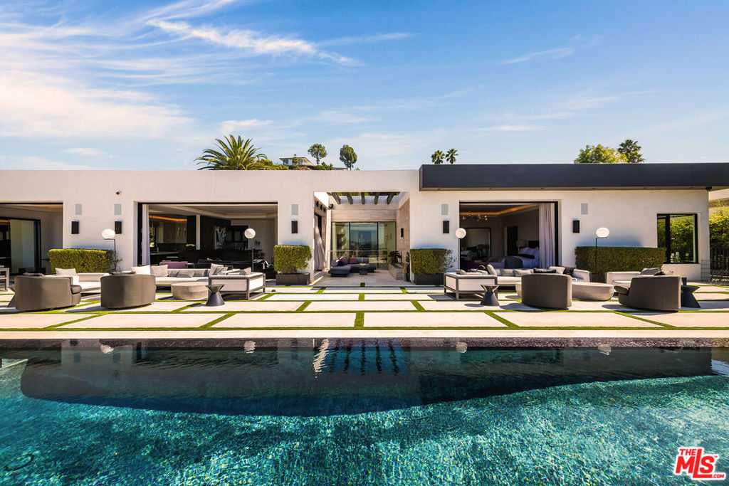 565 Evelyn Place, Beverly Hills, CA 90210 — photo 1