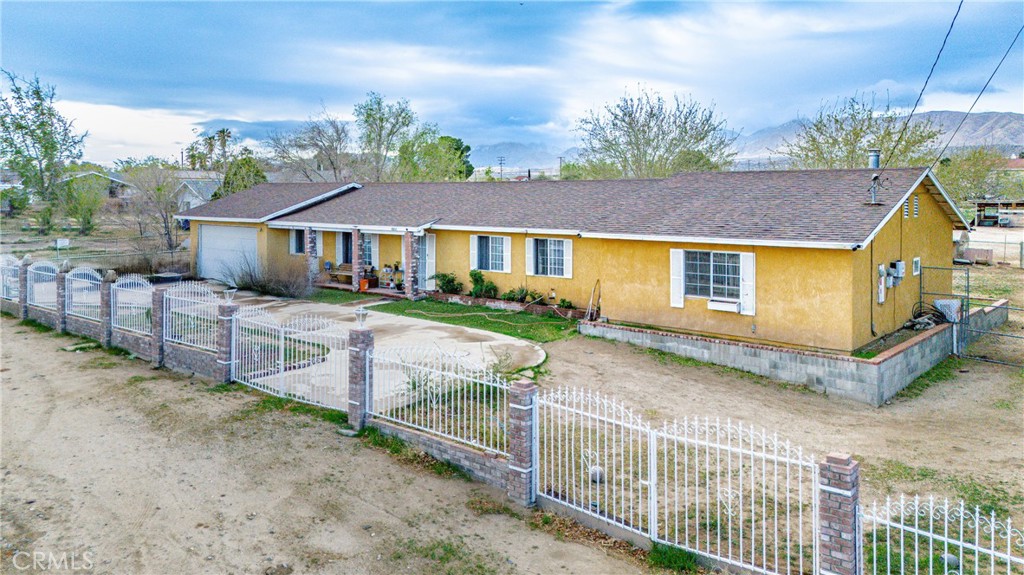 8806 E Avenue T14, Littlerock, CA 93543 — photo 1