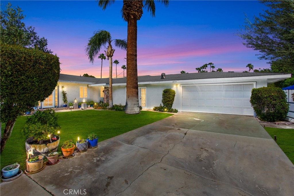 1450 Tamarisk Rd, Palm Springs, CA 92262 — photo 1