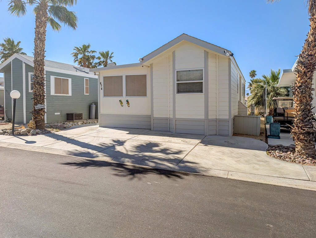 70200 Dillon Road 674, Desert Hot Springs, CA 92241 — photo 1