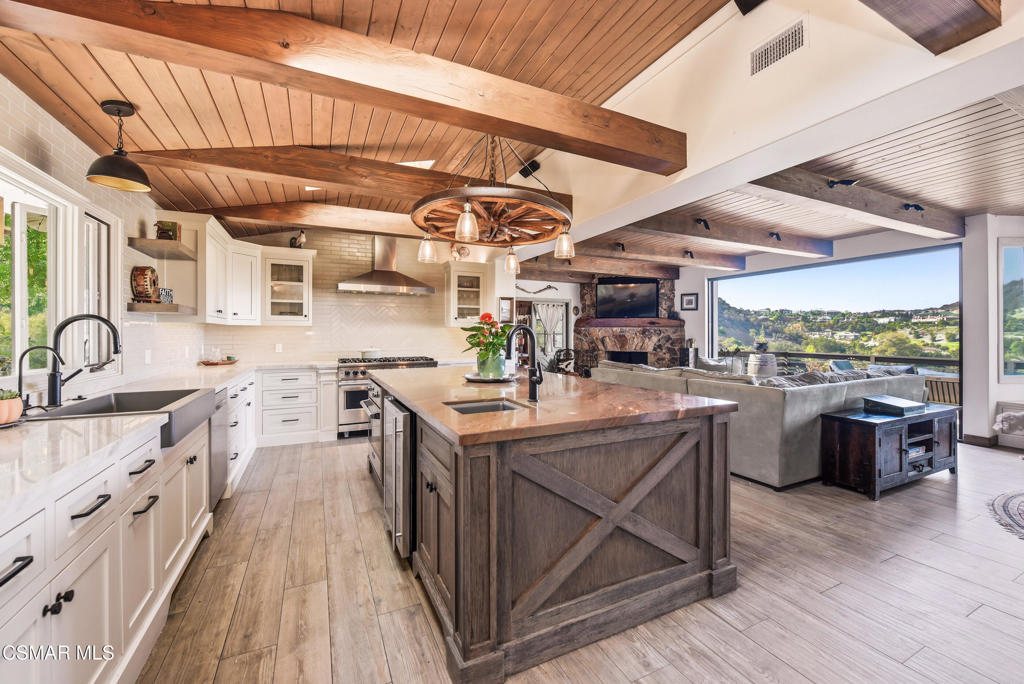 356 E Carlisle Road, Thousand Oaks, CA 91361 — photo 1