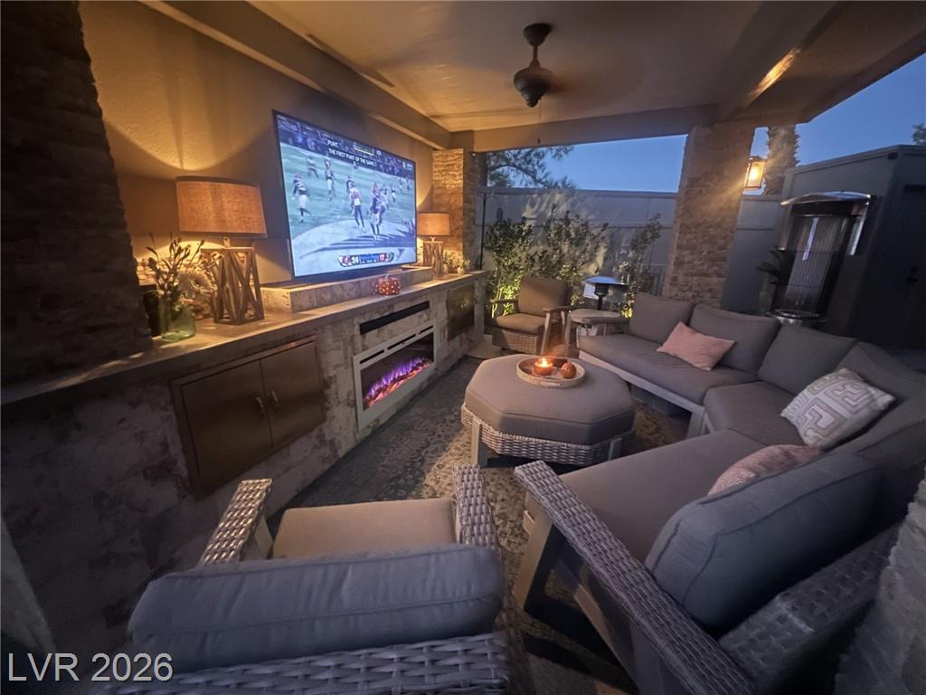 8175 Arville Street 4, Las Vegas, NV 89139 — photo 1