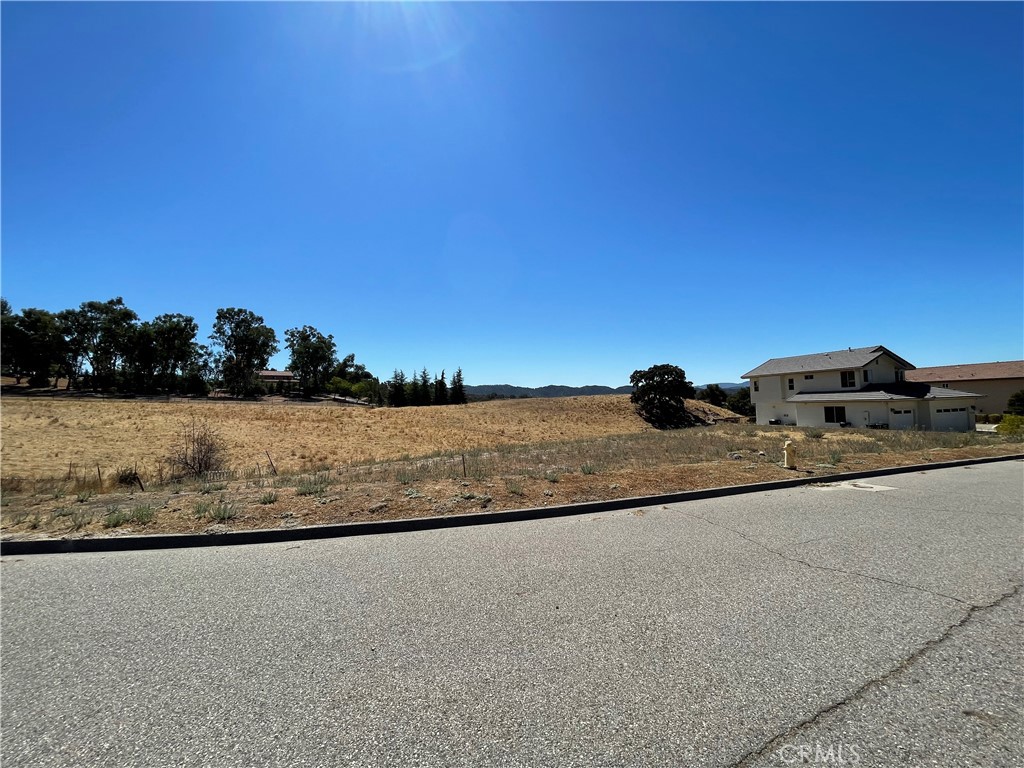 2140 Holly Drive, Paso Robles, CA 93446 — photo 1