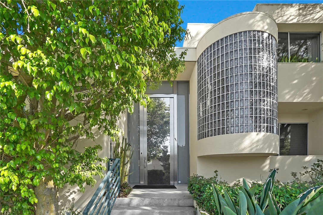 3016 Dona Susana Drive, Studio City, CA 91604 — photo 1