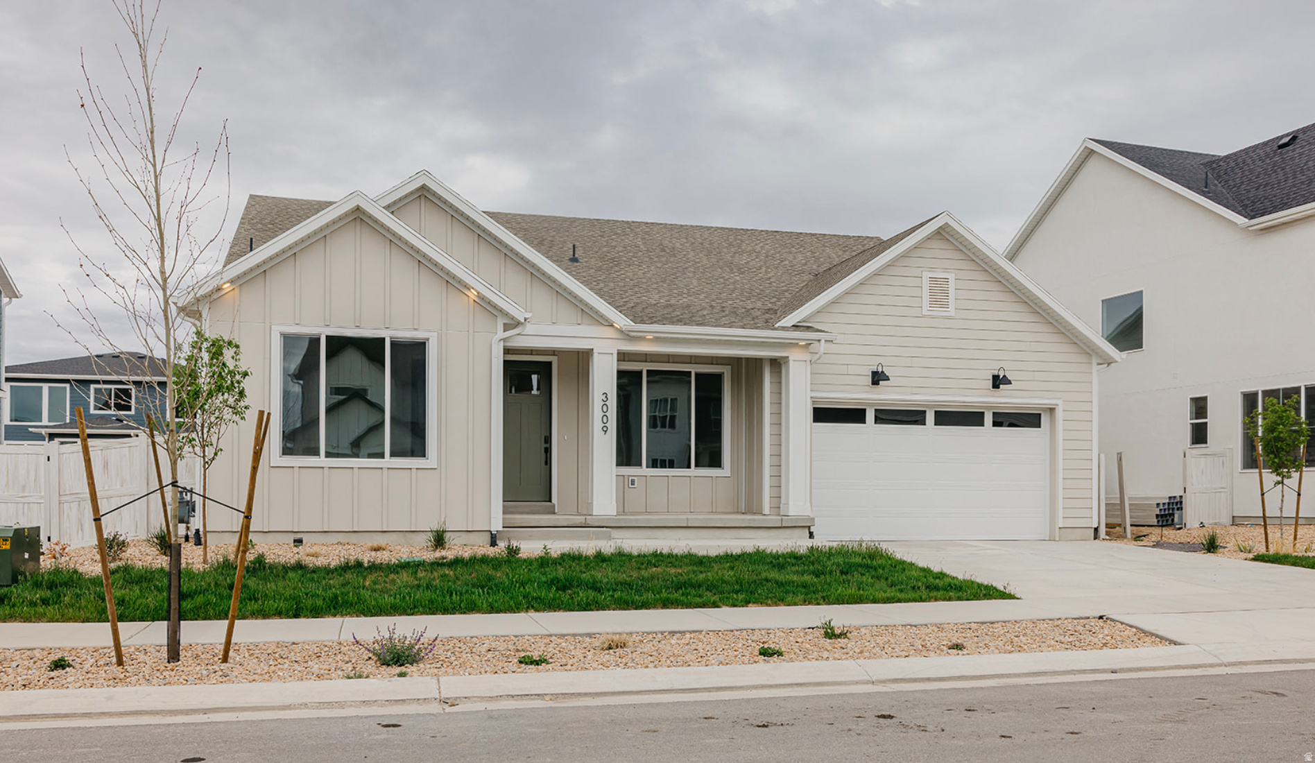 3009 N LONE PINE ST #635