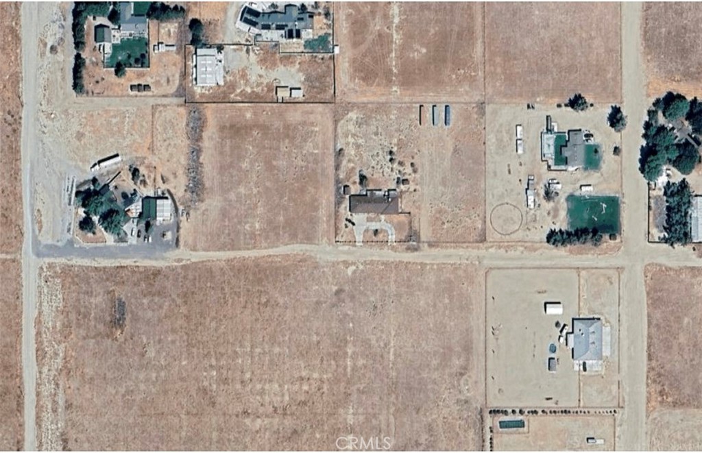 161 Stw, Fairmont, CA 93536 — photo 1
