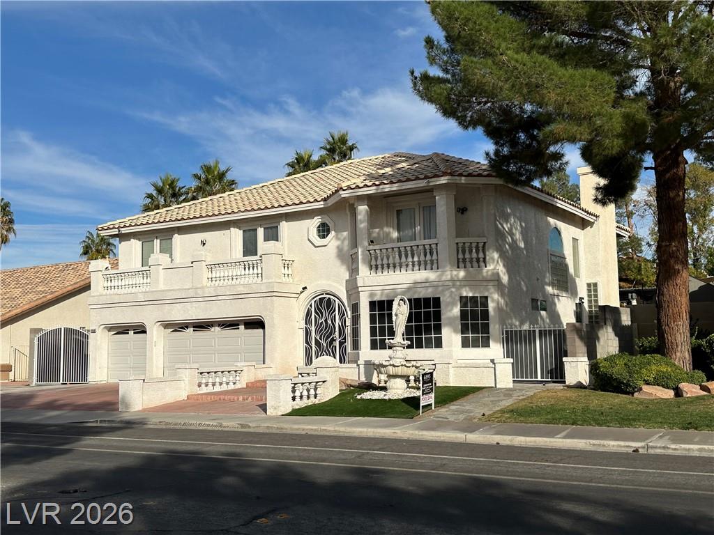 4408 North Pioneer Way, Las Vegas, NV 89129 — photo 1