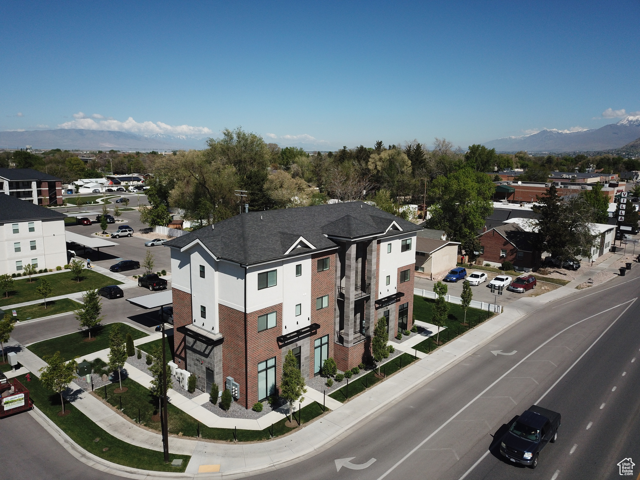560 S MAIN ST, Springville, UT 84663 — photo 1