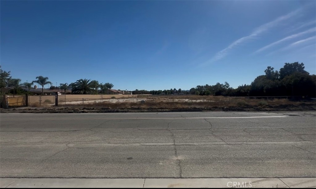 1105 Eaton Avenue, Hemet, CA 92543 — photo 1