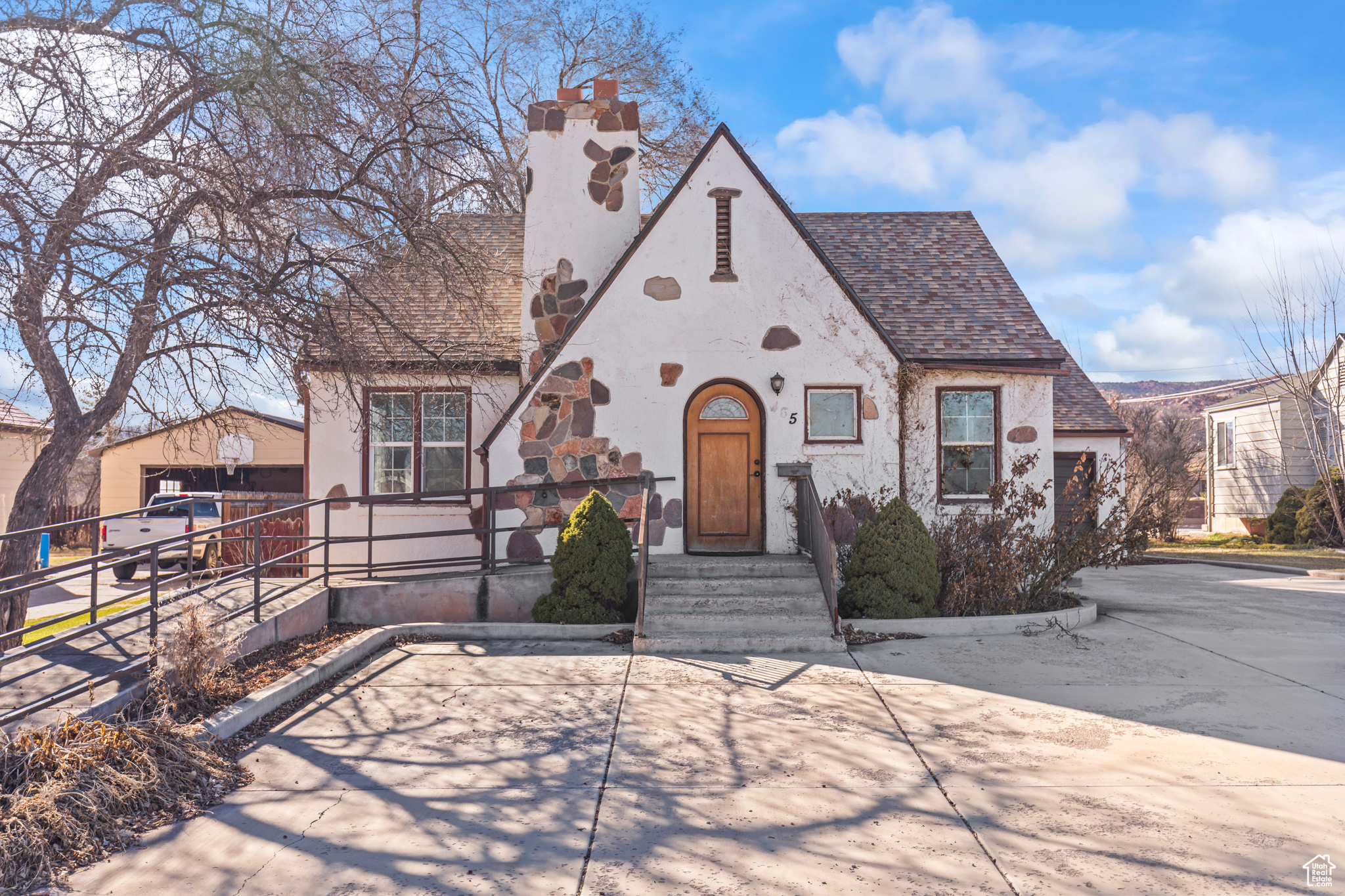 465 N MAIN ST, Richfield, UT 84701 — photo 1