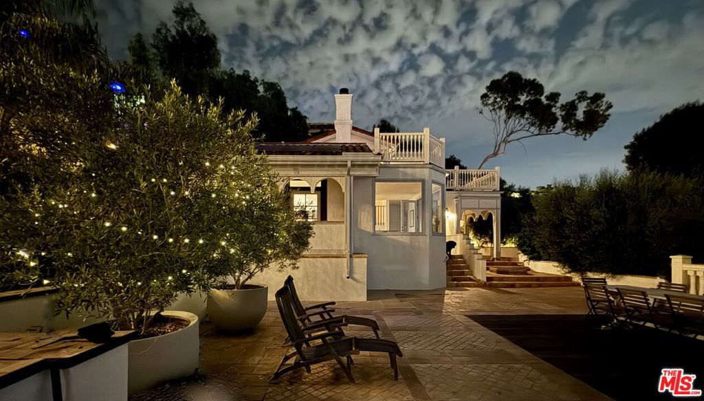 2002 Hillcrest Road, Los Angeles, CA 90068 — photo 1