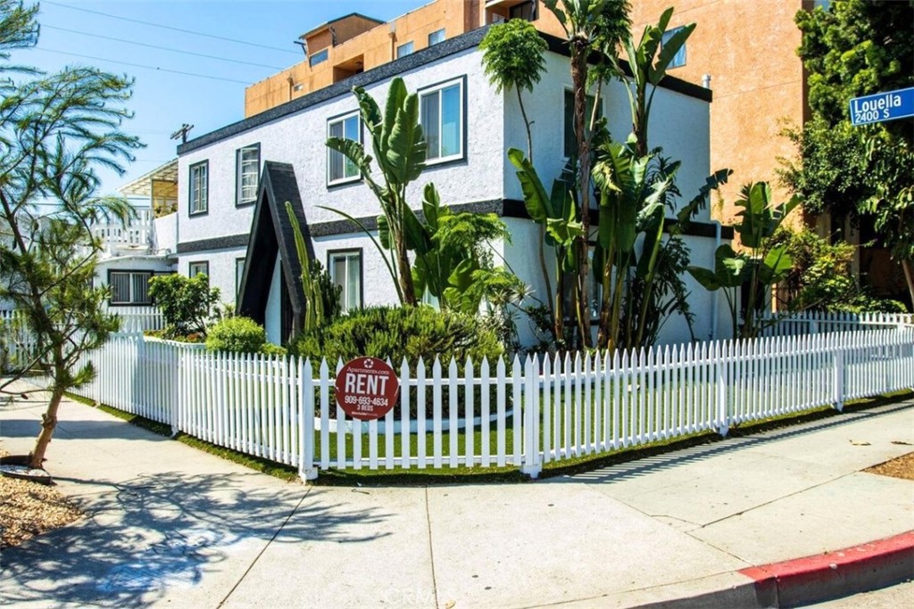 2403 Louella Avenue, Venice, CA 90291 — photo 1