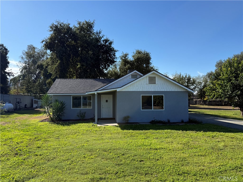 24323 Avenue 324, Woodlake, CA 93286 — photo 1