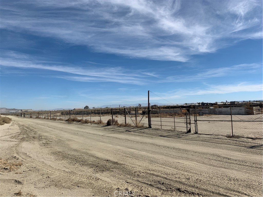 2551 Bella Dr, Adelanto, CA 92301 — photo 1