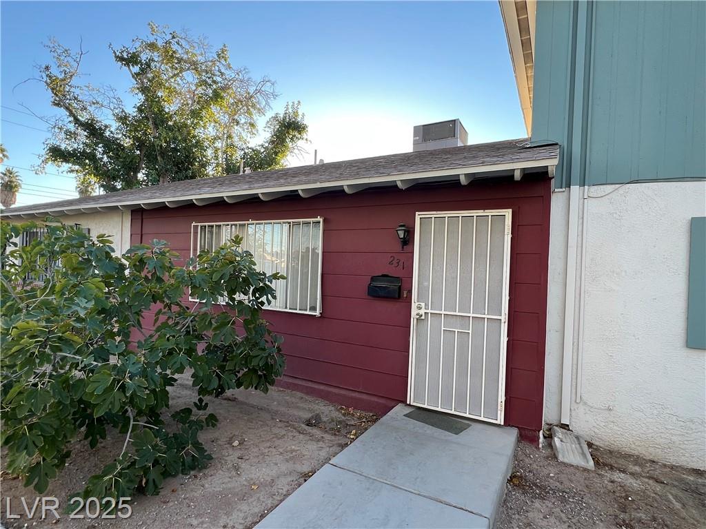 231 Greenbriar Townhouse Way, Las Vegas, NV 89121 — photo 1