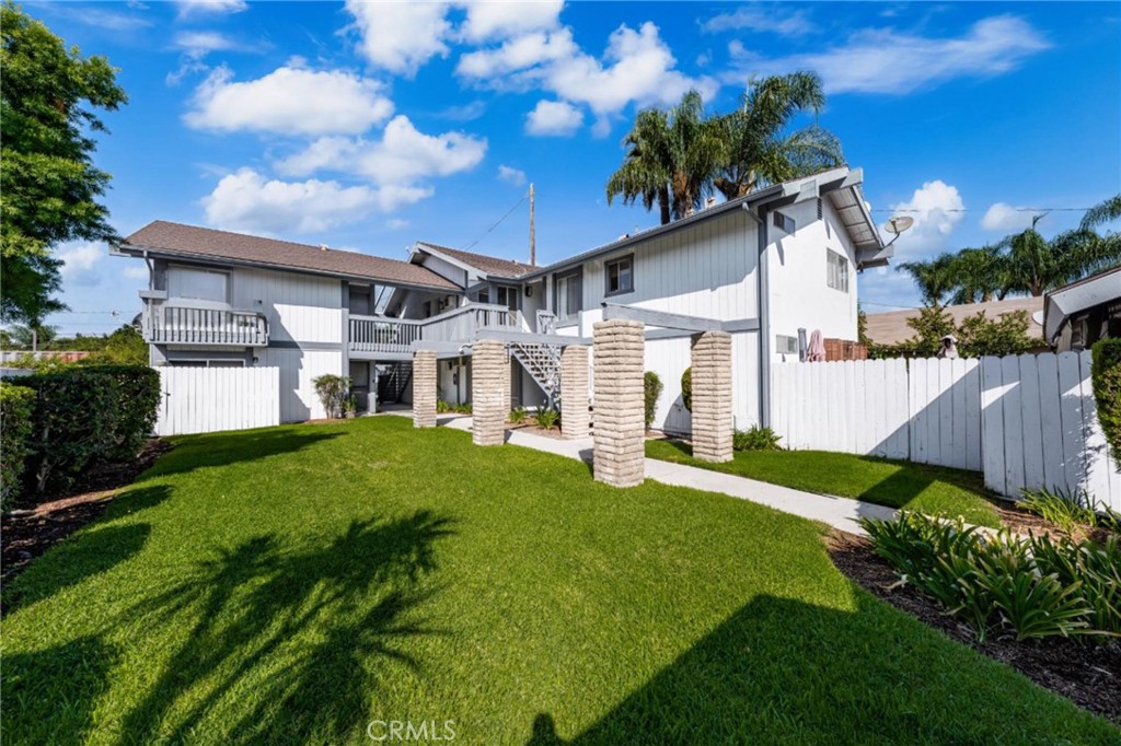 111 N Stanford Avenue, Fullerton, CA 92831 — photo 1