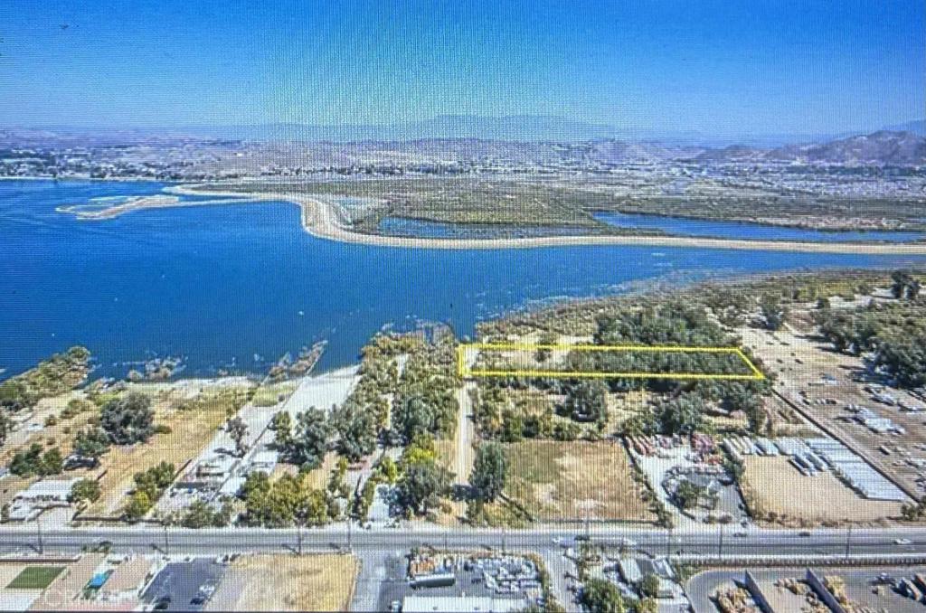 1007 W SUMNER AVE, Lake Elsinore, CA 92530 — photo 1