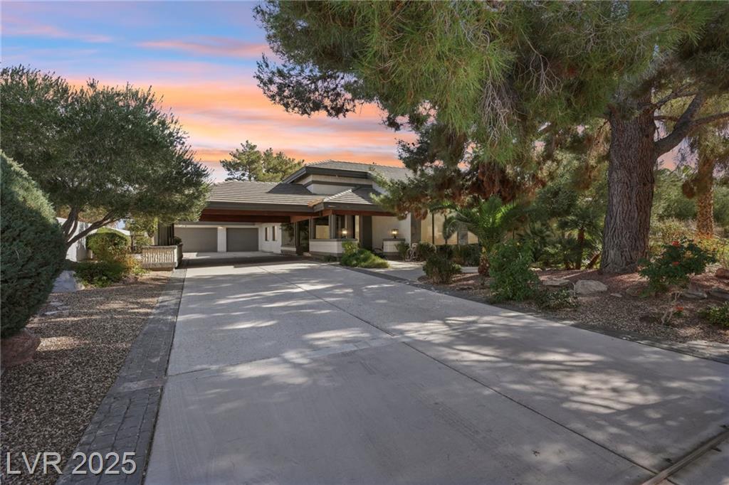 3140 Montessouri Street, Las Vegas, NV 89117 — photo 1