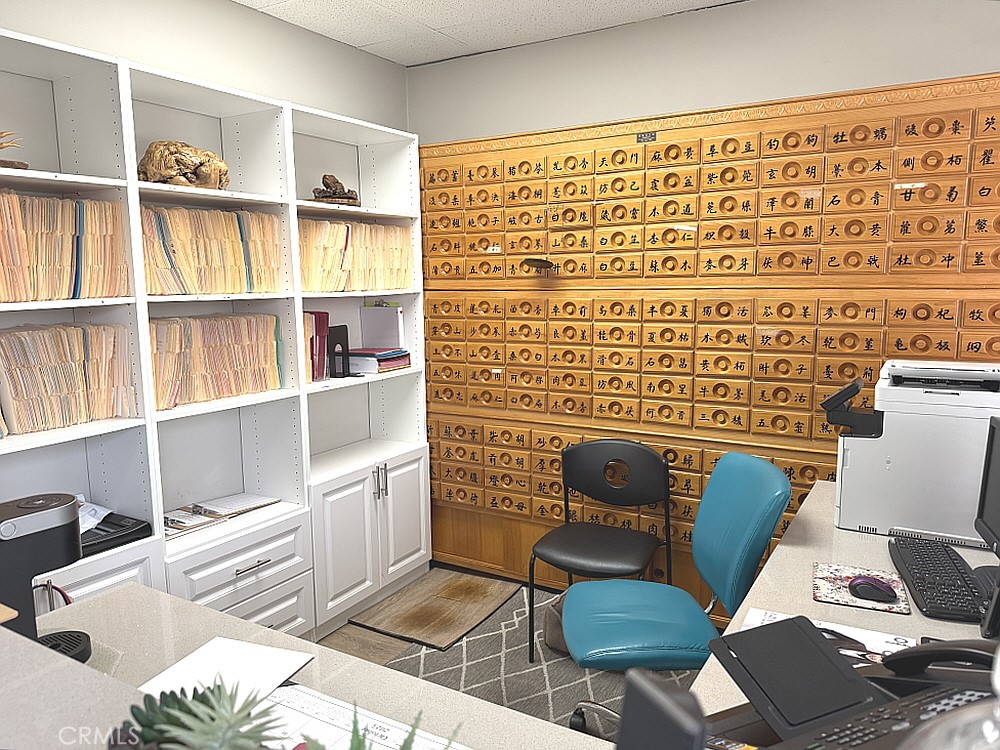 2716 W Olympic Boulevard, Los Angeles, CA 90006 — photo 1