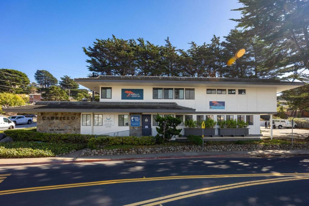 667669 Crespi Drive, Pacifica, CA 94044 — photo 1