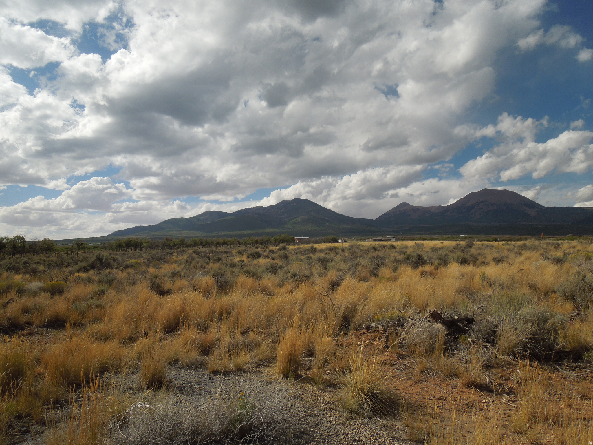 32 S STONE RD, La Sal, UT 84530 — photo 1