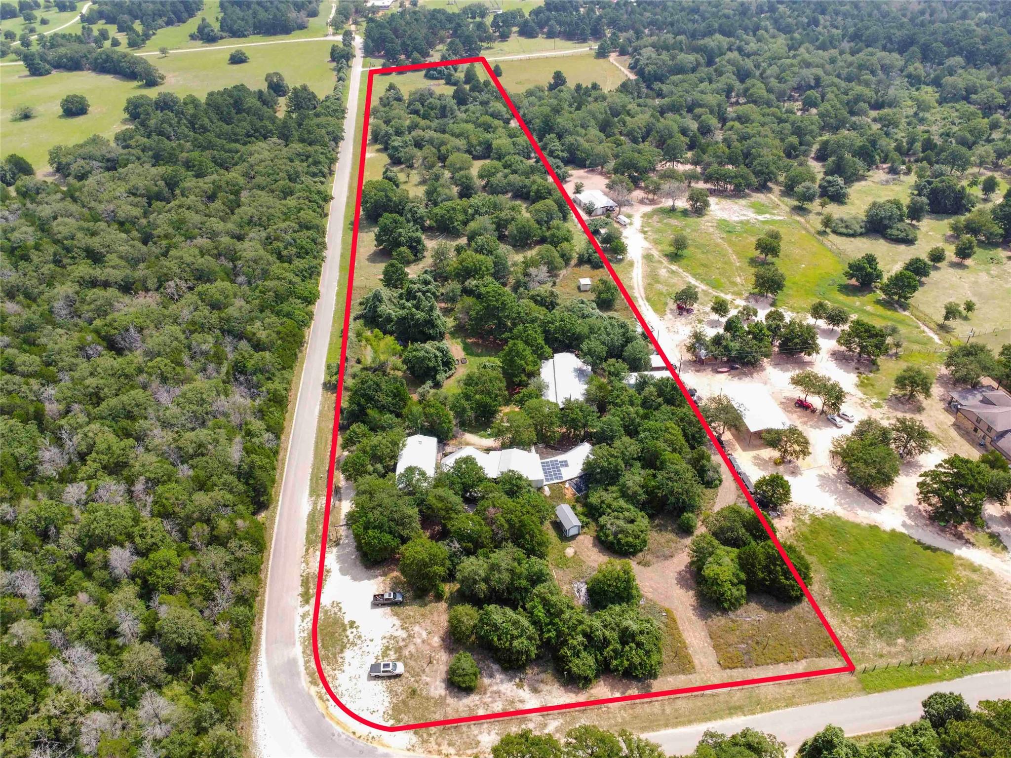 208 Old Potato, Paige, TX 78659 — photo 1