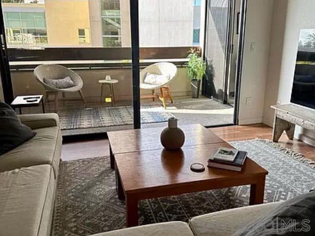 376 Center St 304, Chula Vista, CA 91910 — photo 1