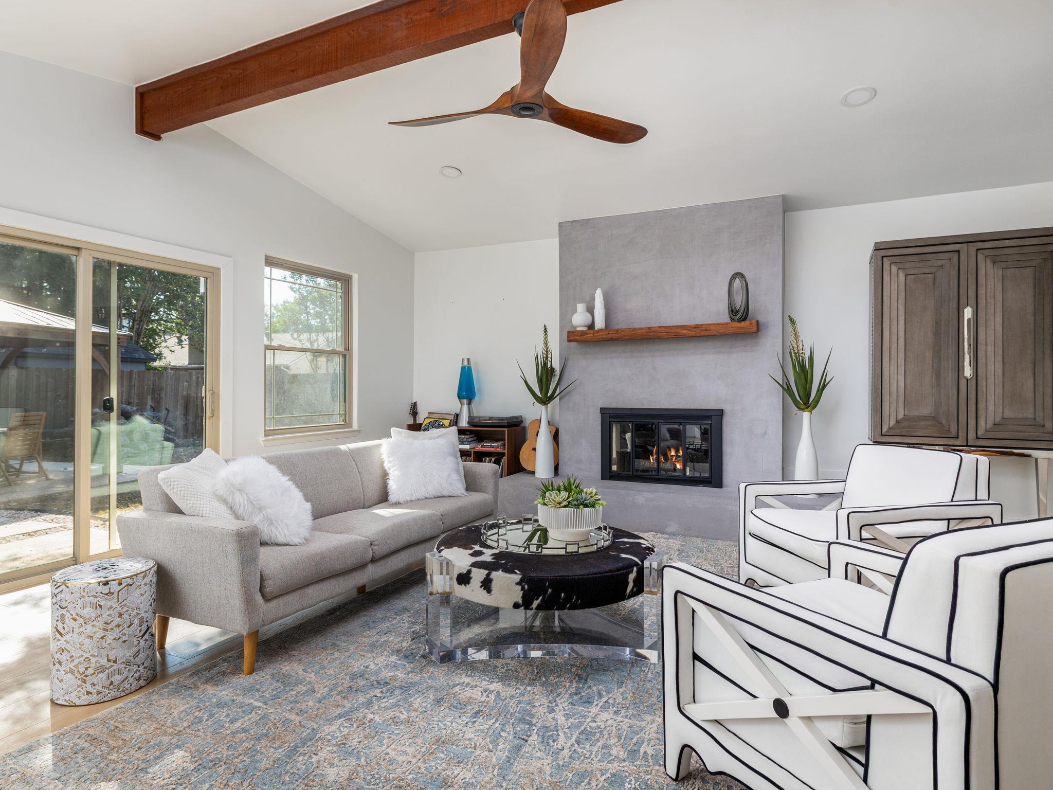 5001 Summerset, Austin, TX 78749 — photo 1
