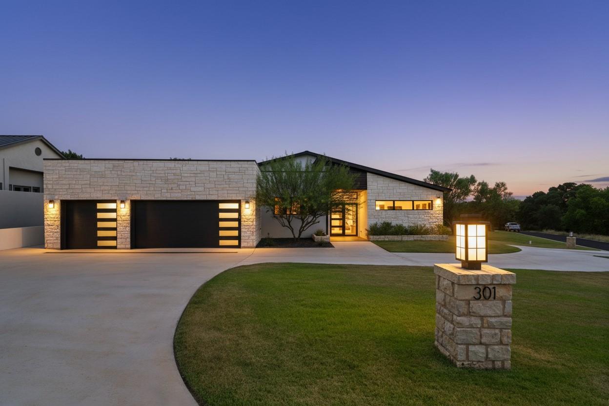 301 Eocene, Horseshoe Bay, TX 78657 — photo 1