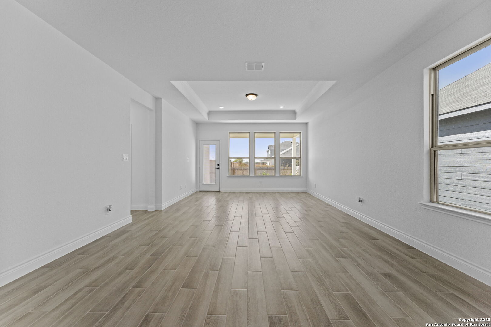 4014 Paddock Trl, , 78155 — photo 1
