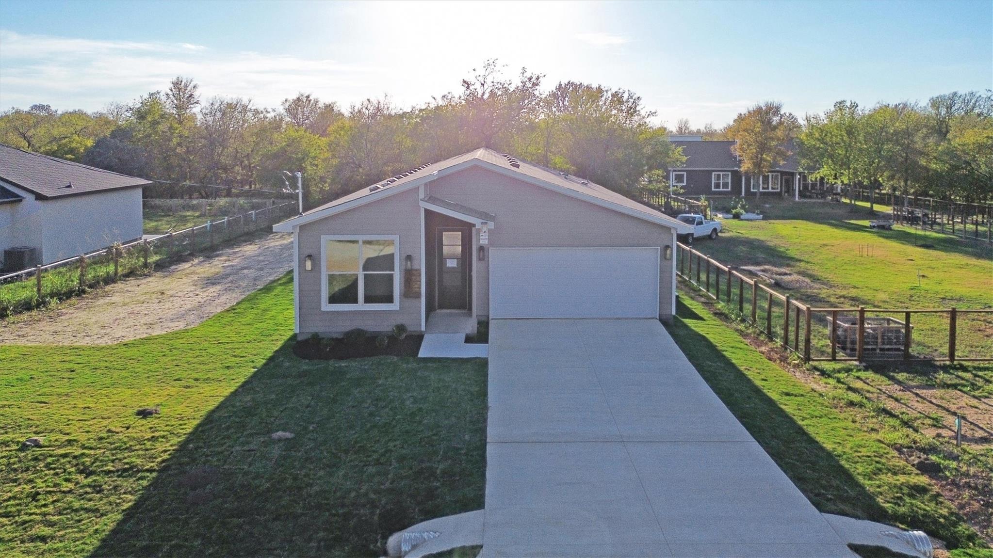 151 Kawainui, Bastrop, TX 78602 — photo 1
