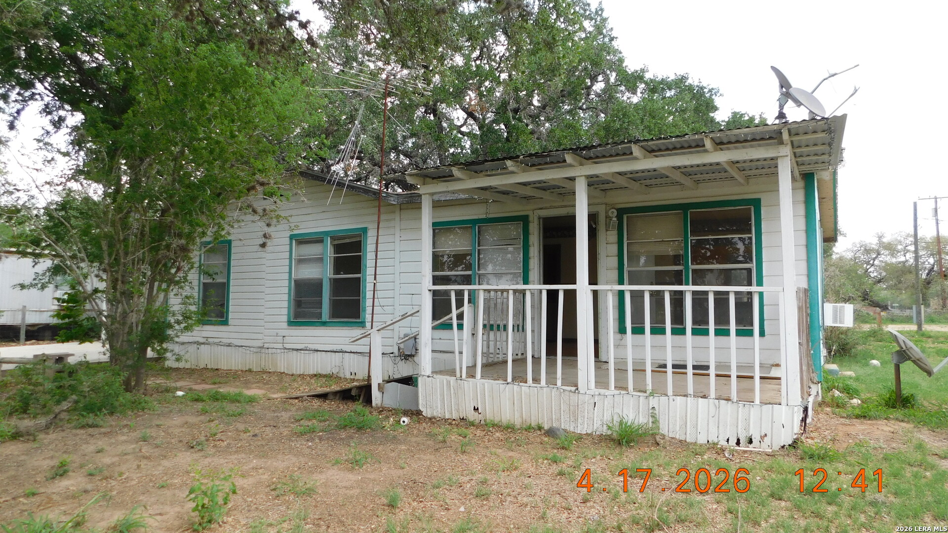 210 Colwell, , 78064 — photo 1