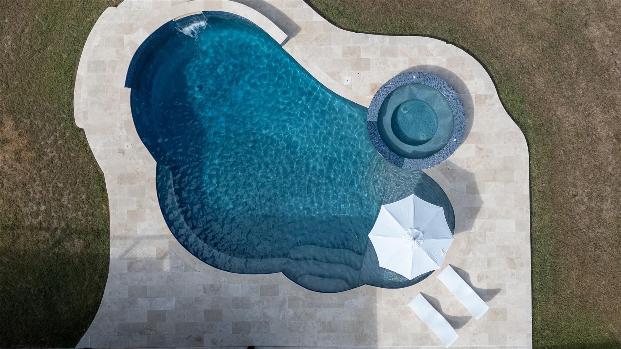 724 Chama, Dripping Springs, TX 78620 — photo 1