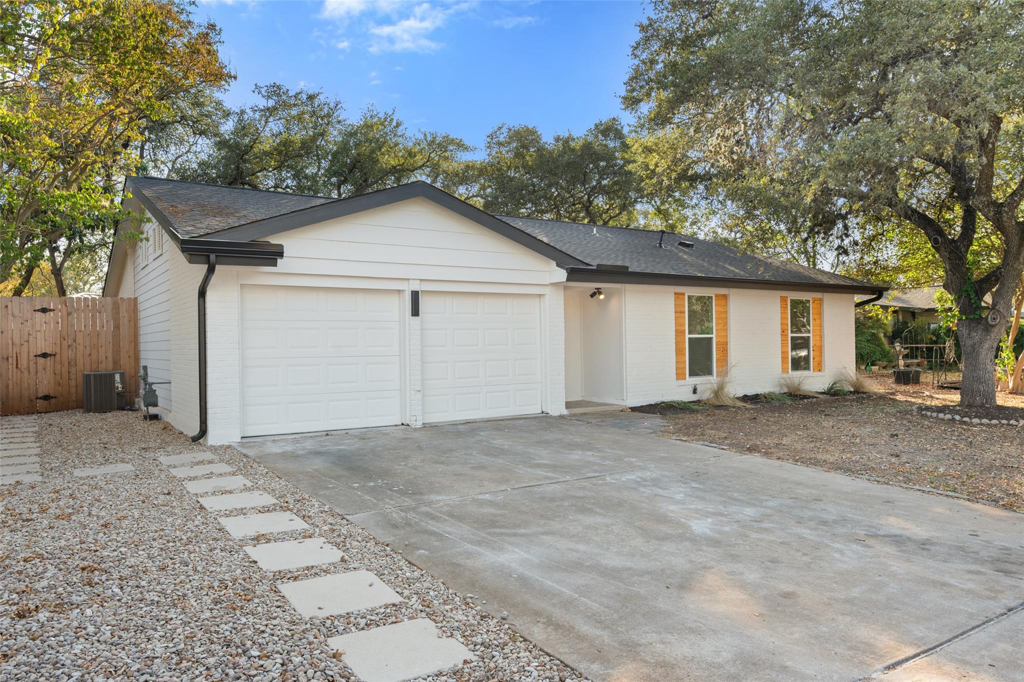 7729 Croftwood, Austin, TX 78749 — photo 1