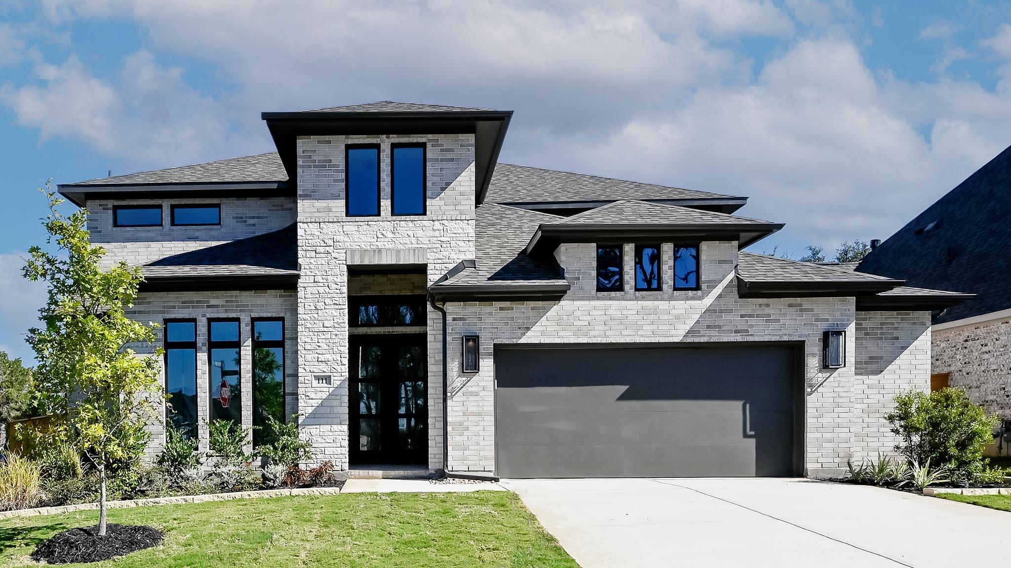 111 Brewer, Kyle, TX 78640 — photo 1
