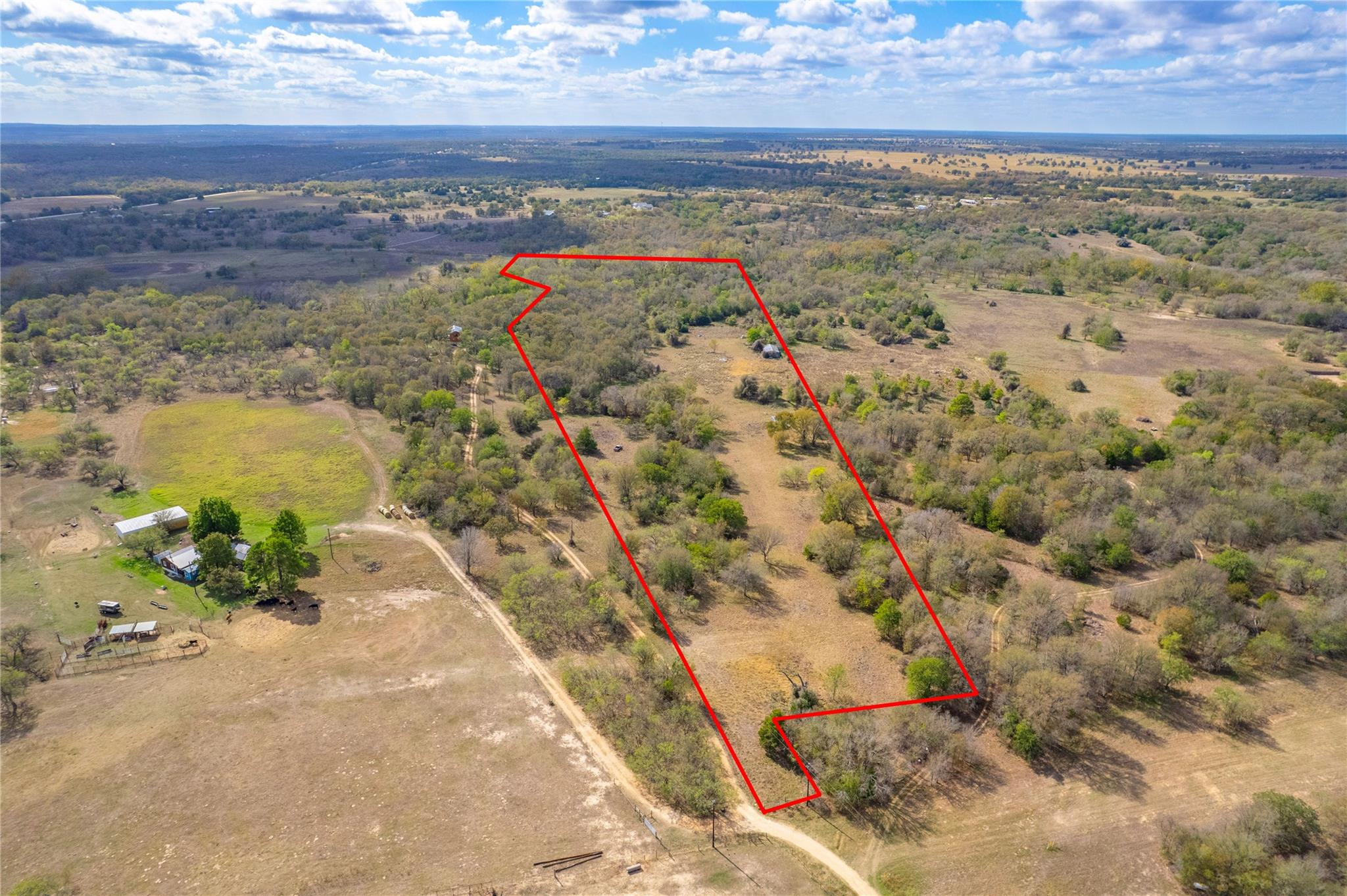 000 Armadillo, Bastrop, TX 78602 — photo 1