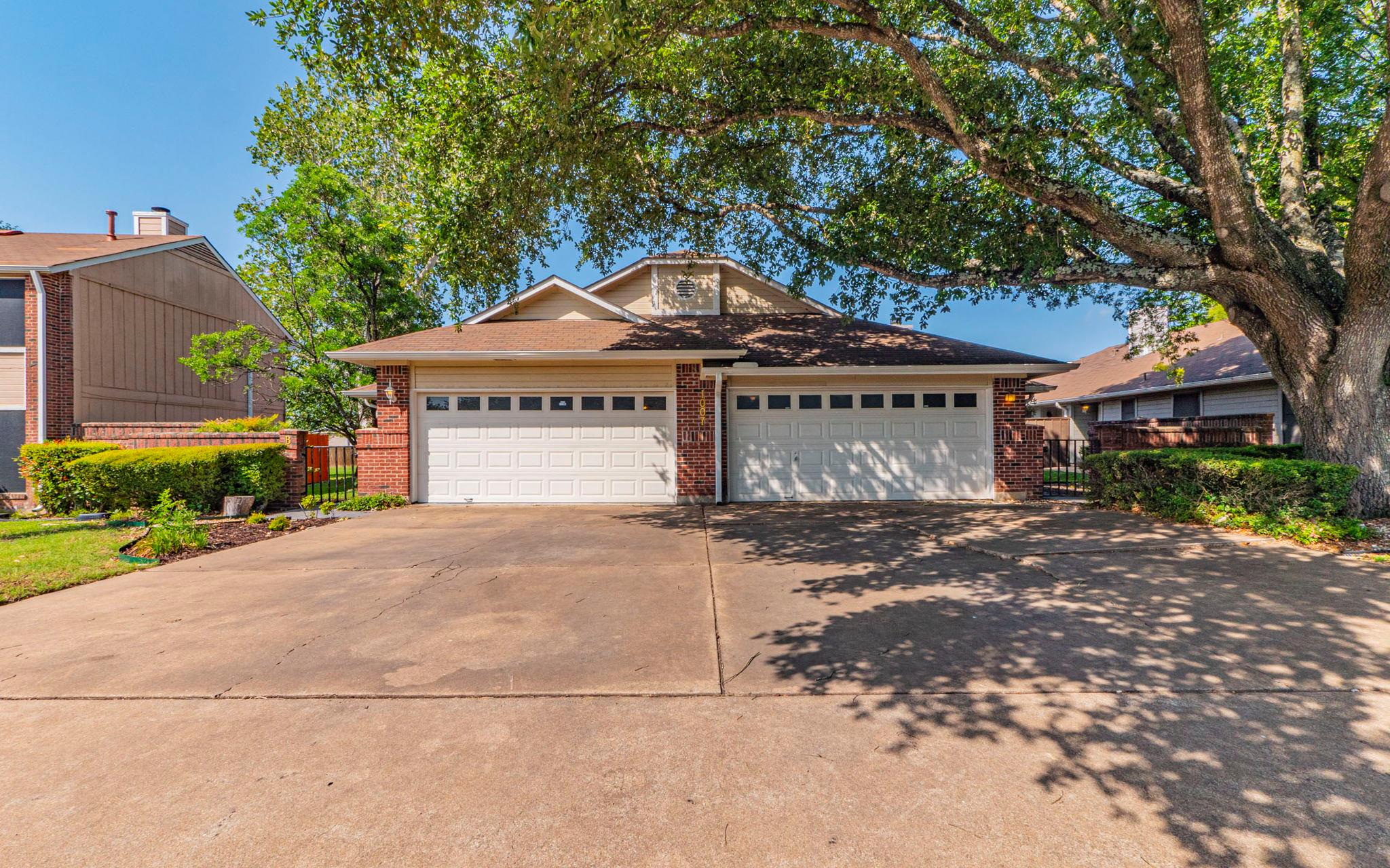 1007 MARKHAM, Austin, TX 78753 — photo 1