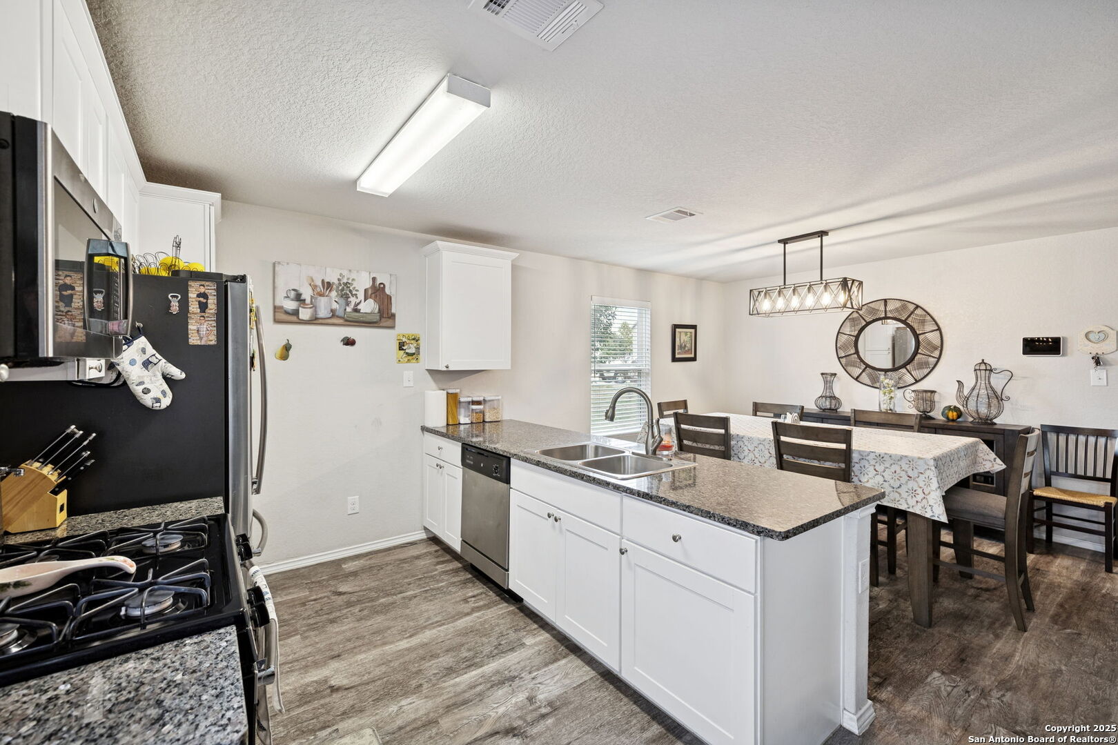 6915 Gino Valley, ,  78242 — photo 1