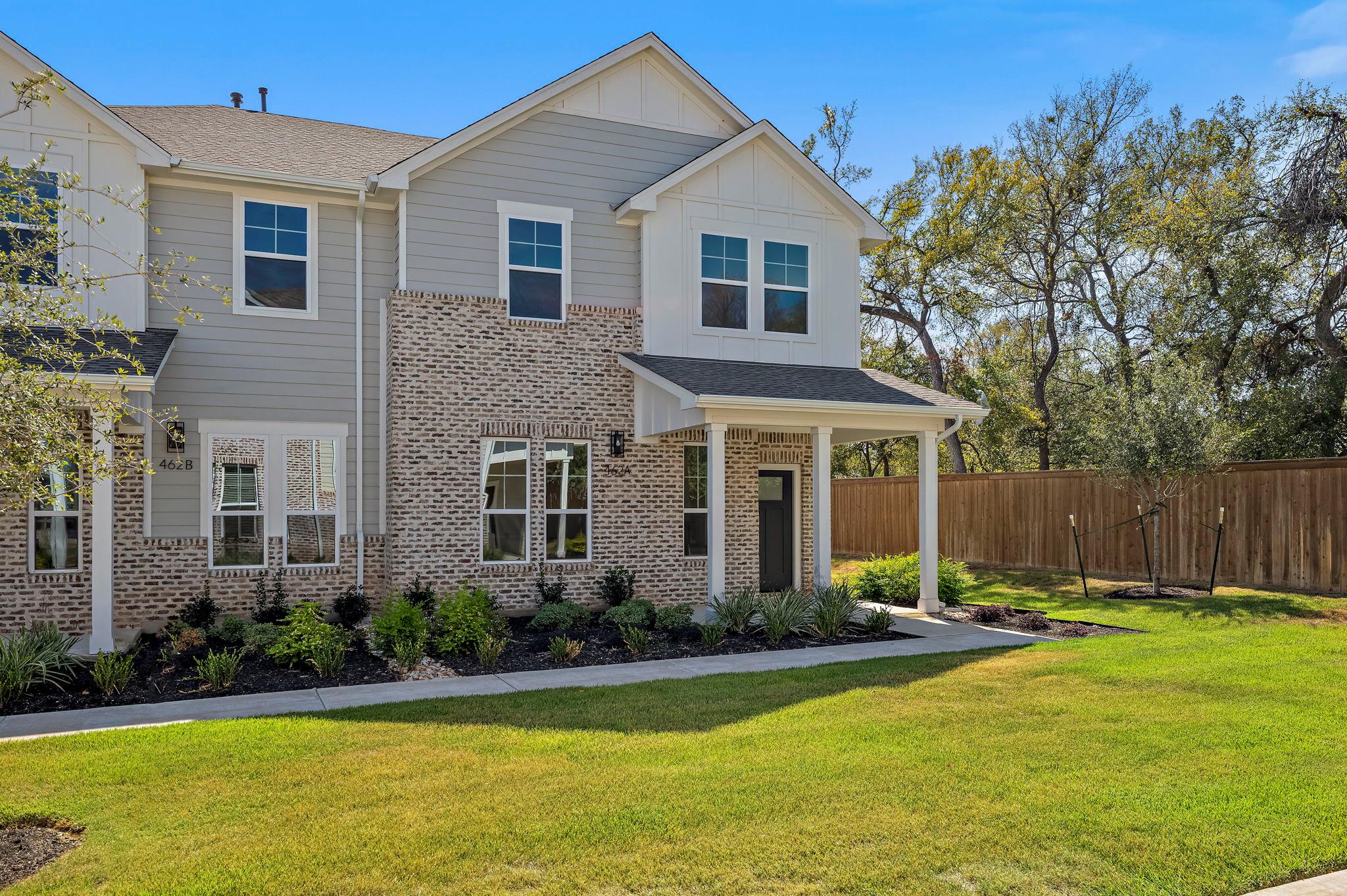 462 Orleanian, Buda, TX 78610 — photo 1