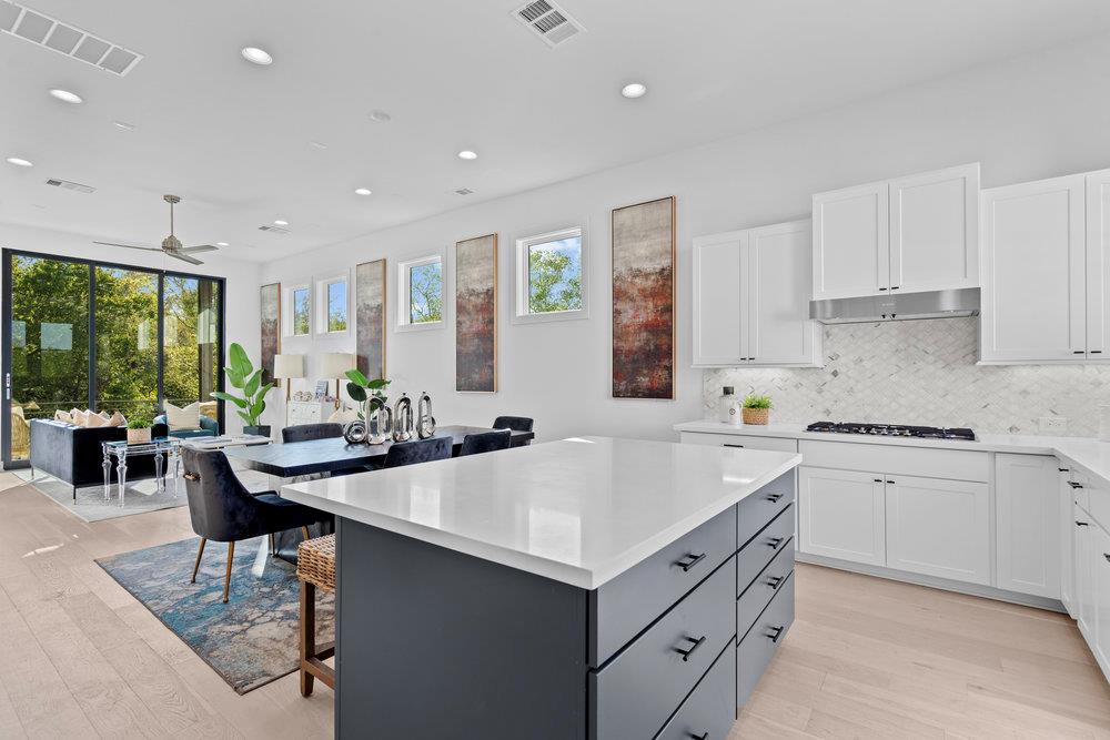 5001 Childers, Austin, TX 78741 — photo 1