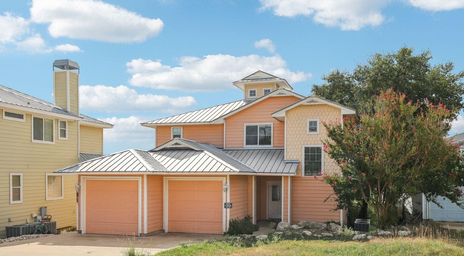 1477 Lavaca, Canyon Lake, TX 78133 — photo 1