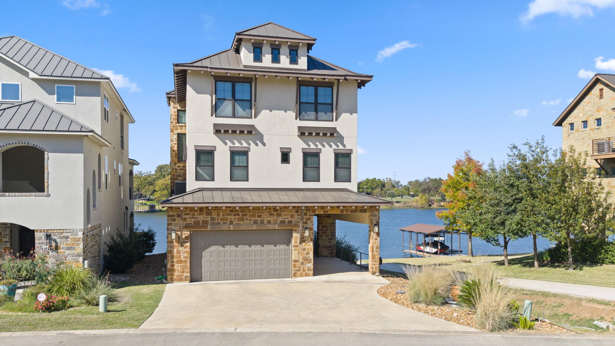 624 Waterside, Marble Falls, TX 78654 — photo 1