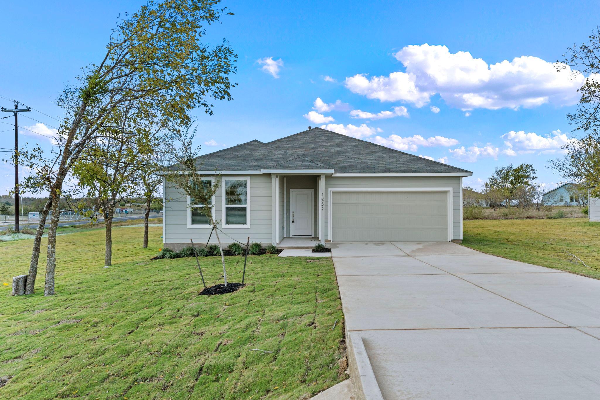 13225 Eastland, Mustang Ridge, TX 78610 — photo 1