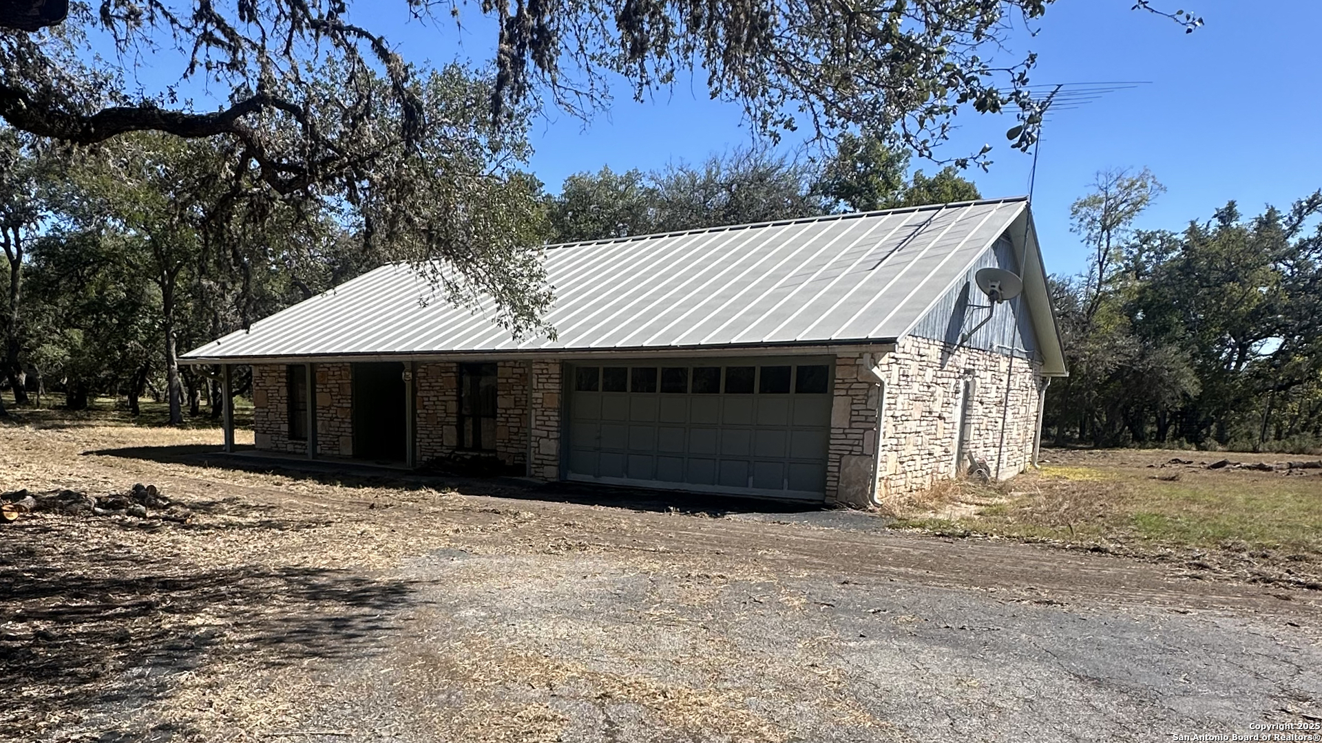 21 Coughran Road, ,  78006 — photo 1