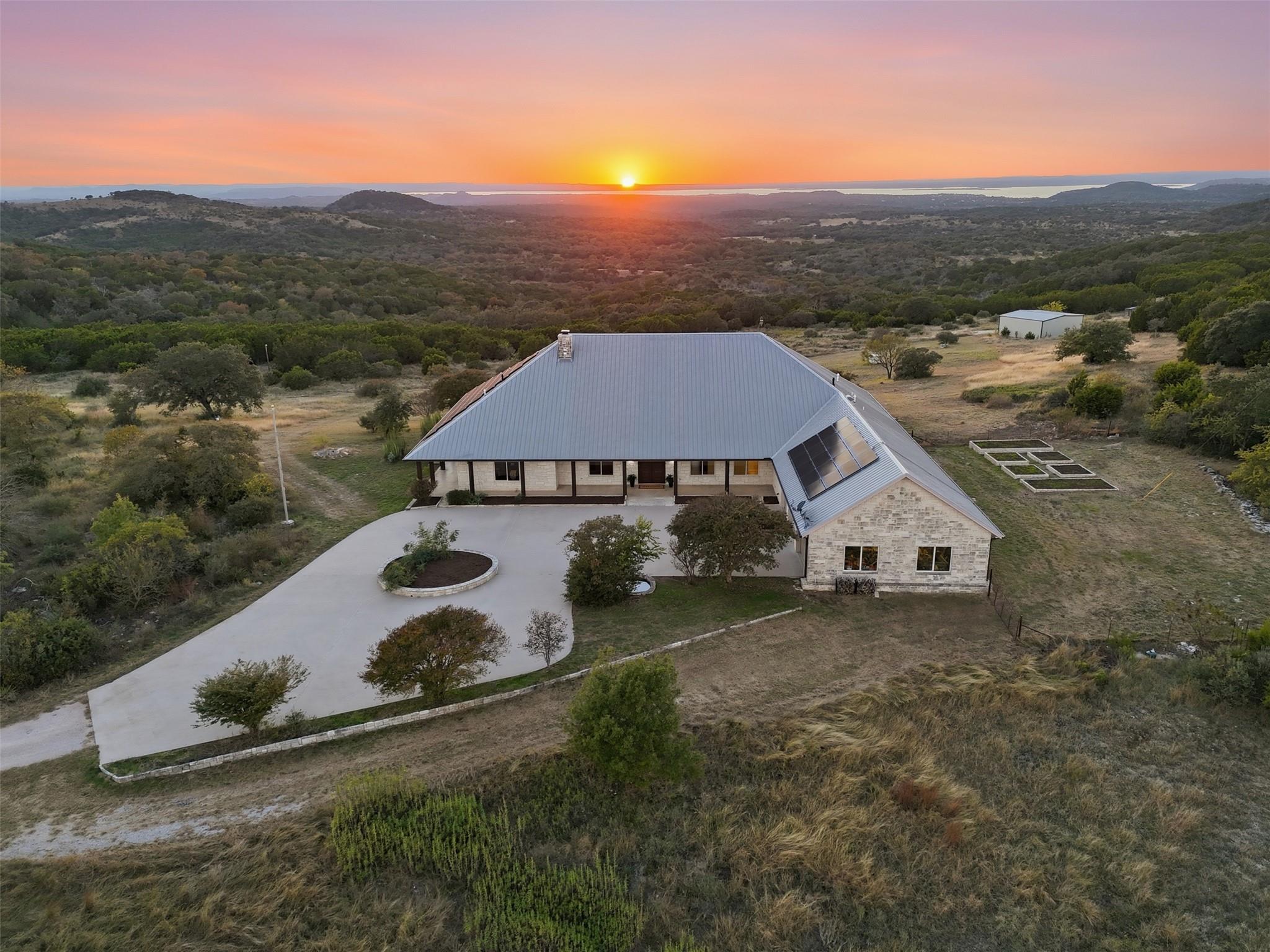 450 Threadgill Ranch Road, Burnet, TX 78611 — photo 1