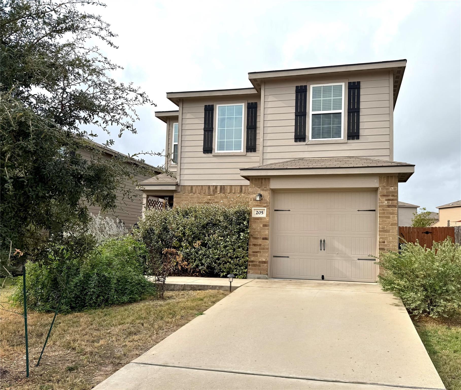 205 Denson, Jarrell, TX 76537 — photo 1