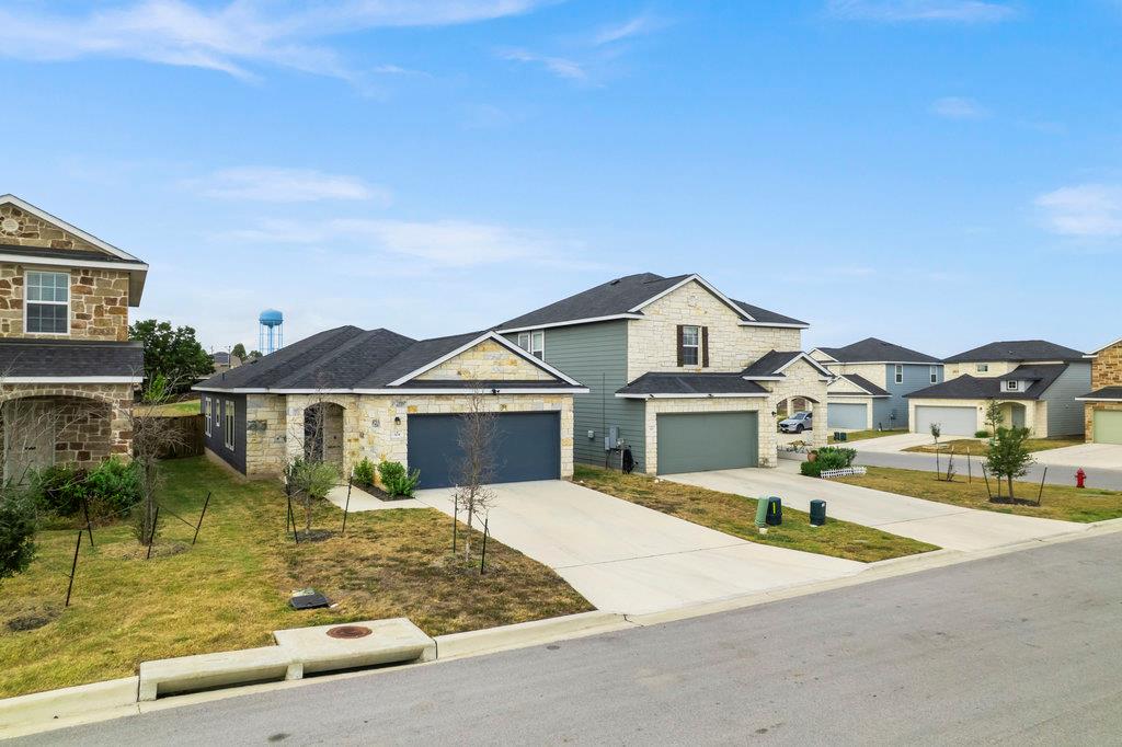 104 Katie Elder, Jarrell, TX 76537 — photo 1